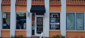 Midtown Smoke Shop, 3503 NE 2nd Ave, Miami, FL 33137, United States